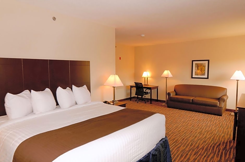 Cobblestone Inn & Suites - Denison | Oak Ridge