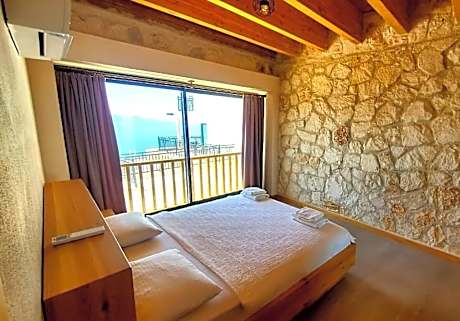 One-Bedroom Apartment with Balcony and Sea View