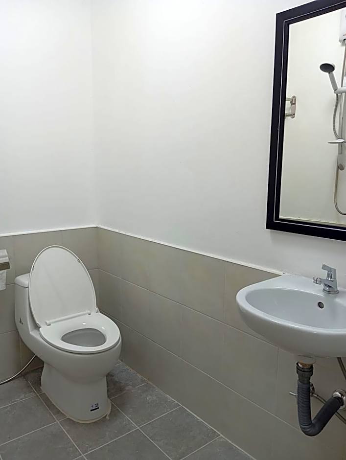 Hotel The Journey Patong New