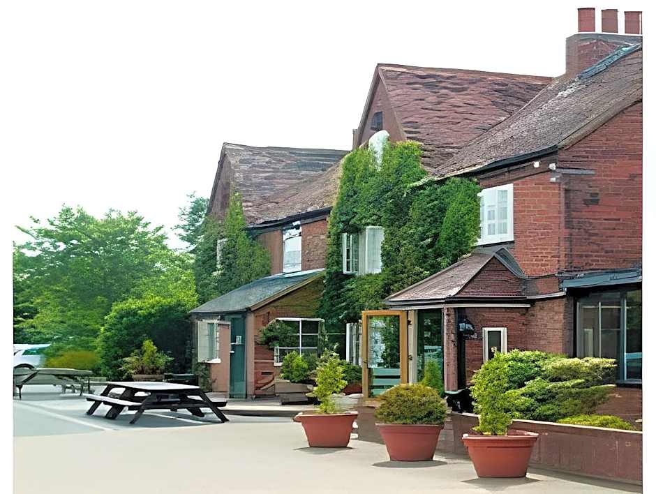 Warwickshire Park Hotel Kenilworth by Belvilla
