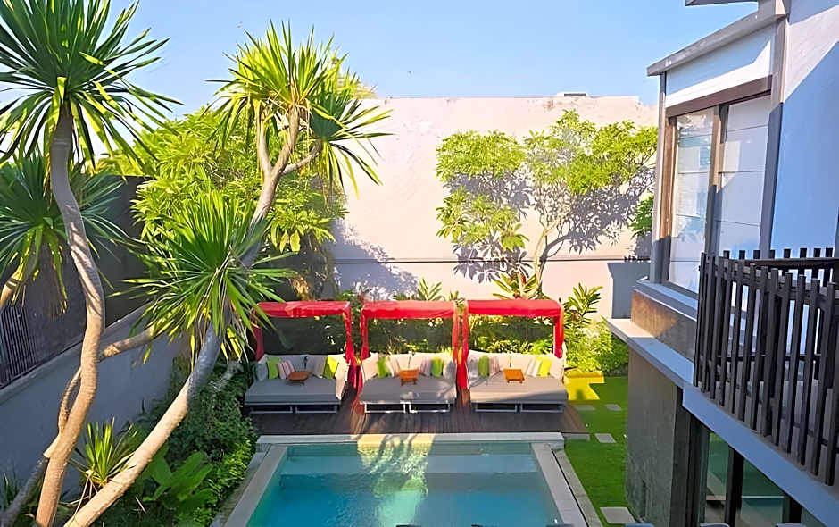 Seminyak Icon - by Karaniya Experience