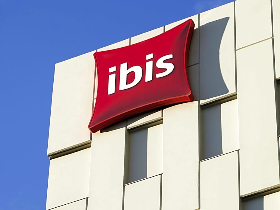 Ibis Barcelona Santa Coloma