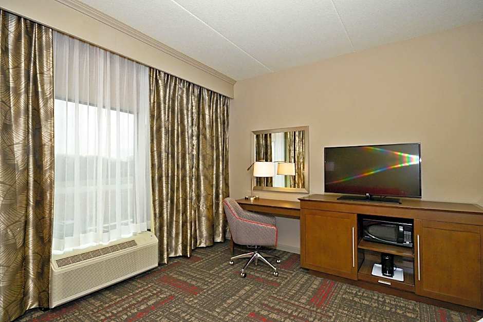 Hampton Inn By Hilton Pulaski, TN
