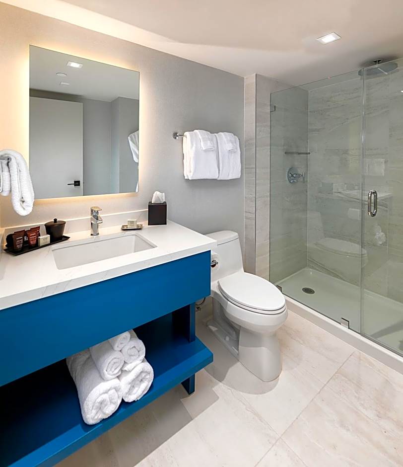 La Jolla Cove Suites