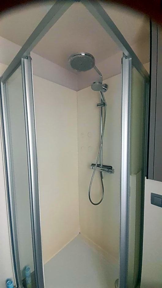 B & B Vandenbroucke Joseline