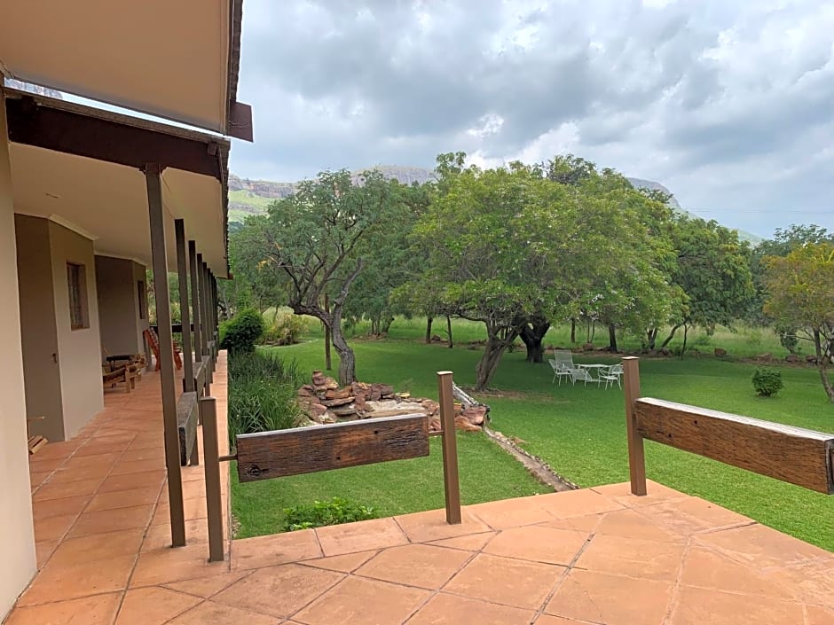 Kransberg Country Lodge Guest Farm