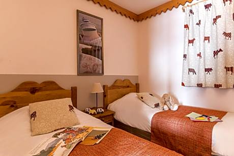 Two-Bedroom Apartment (5 People)