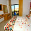Oasis Hotel & Spa
