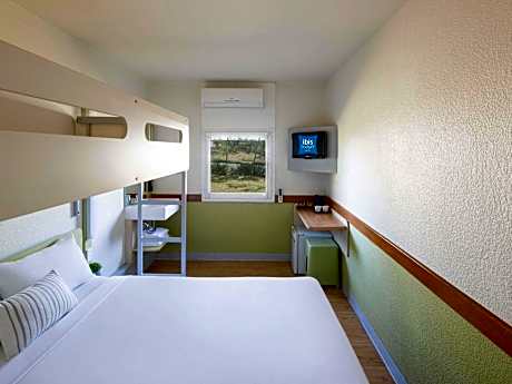 Standard Queen Room with a Bunk Bed