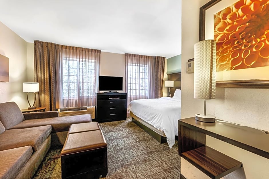 Staybridge Suites-Philadelphia/Mount Laurel