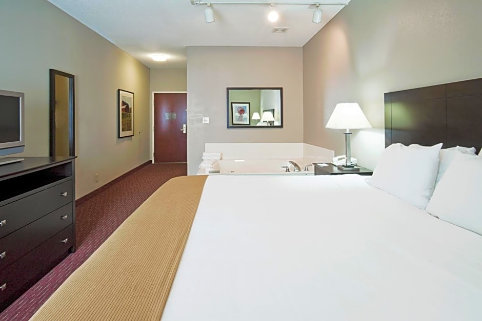 Holiday Inn Express Fort Wayne - East - New Haven