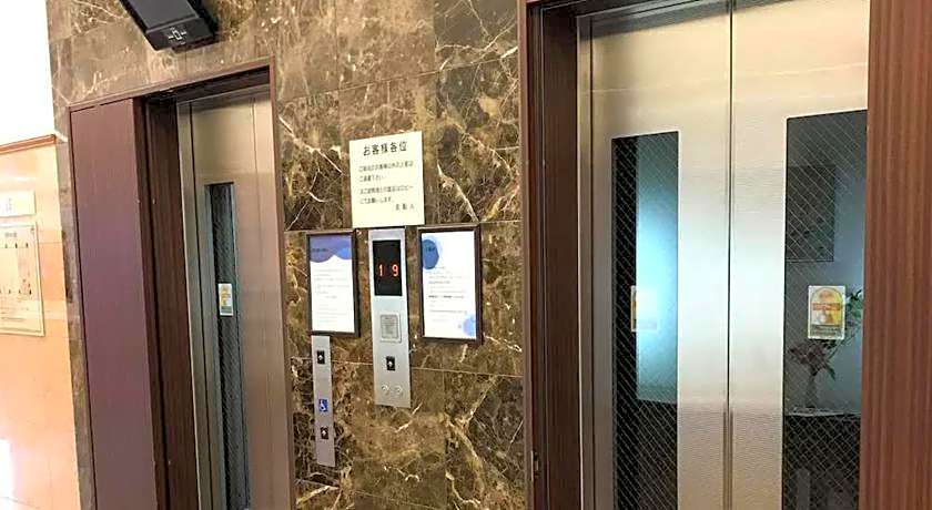 Toyoko Inn Yokohama Tsurumi-Eki Higashi-Guchi