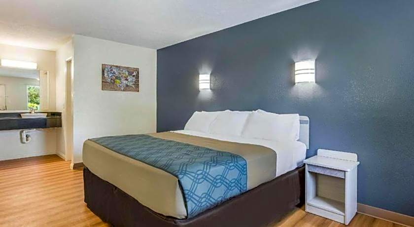 Quality Inn & Suites Columbus West