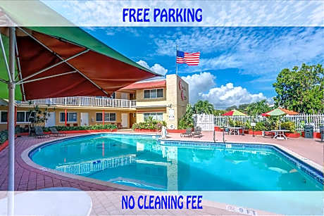 Beach and Town Motel