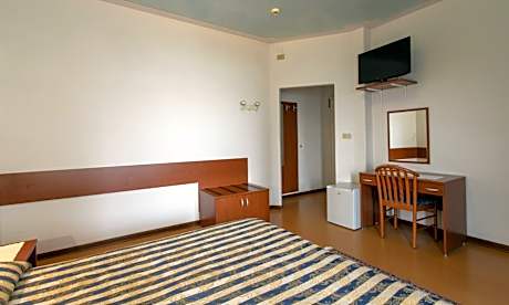 Triple Room with Sea View