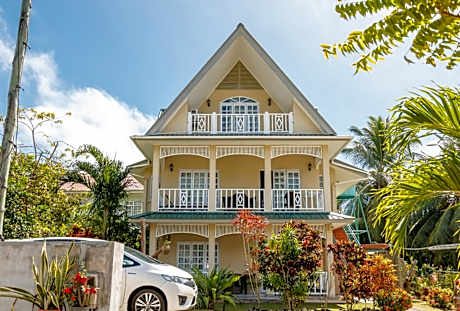 Captain's Villa