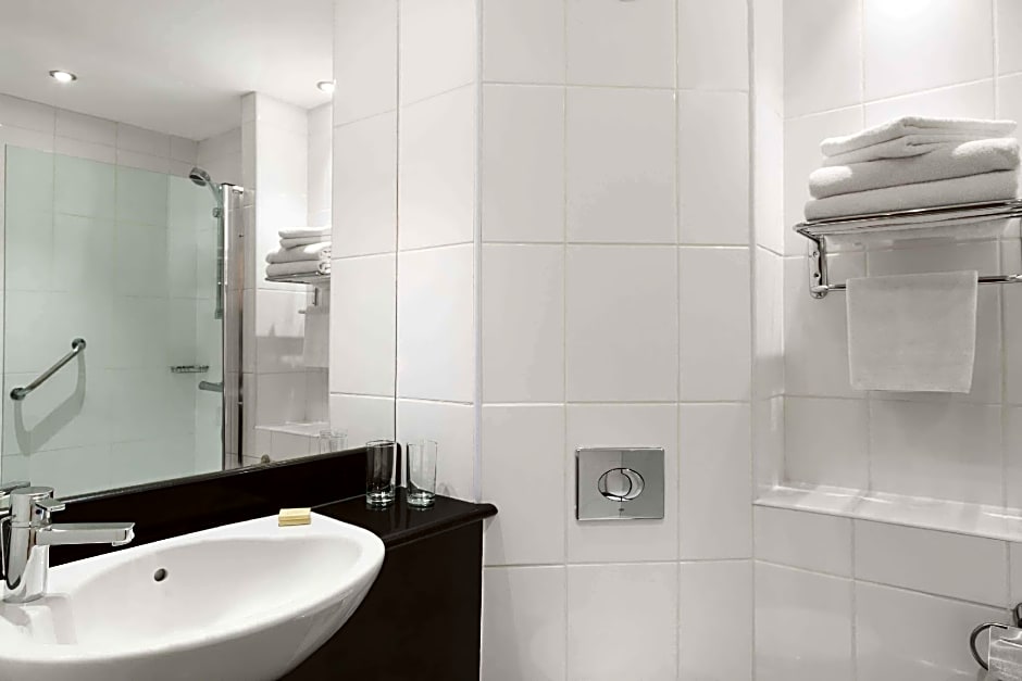 Ramada Hounslow - Heathrow East