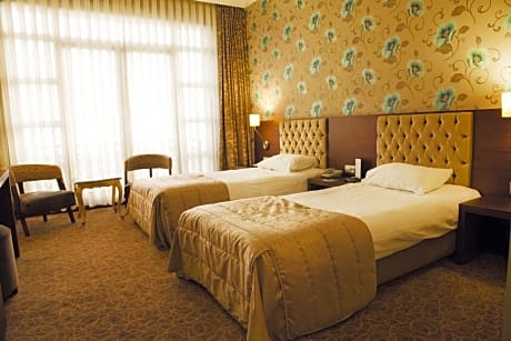 Deluxe Room with Sea View