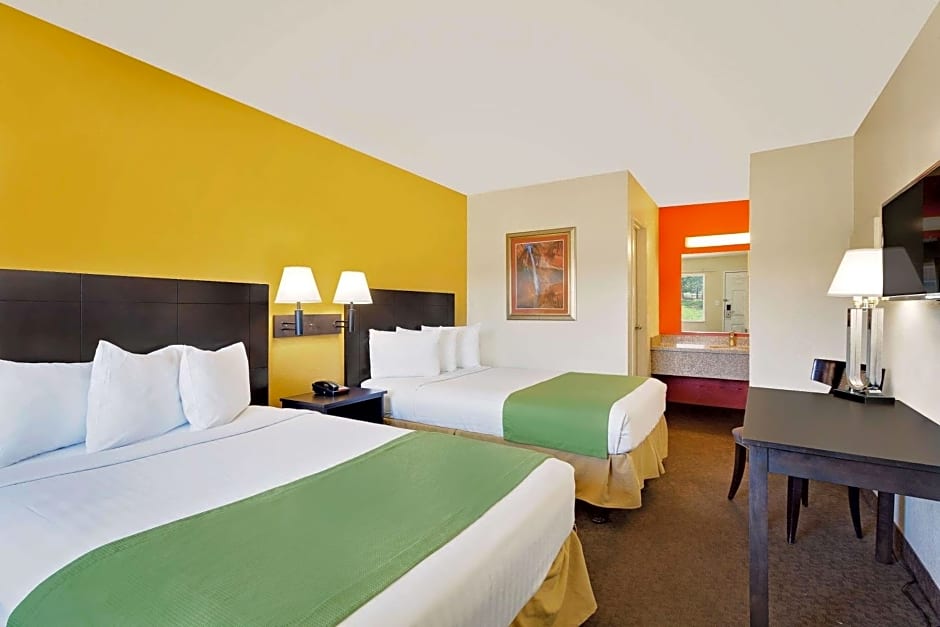 Howard Johnson by Wyndham Las Vegas near the Strip