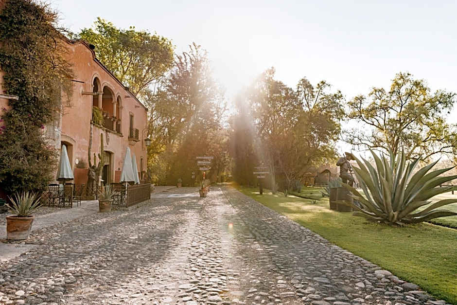 Hacienda Sepulveda Hotel & Spa