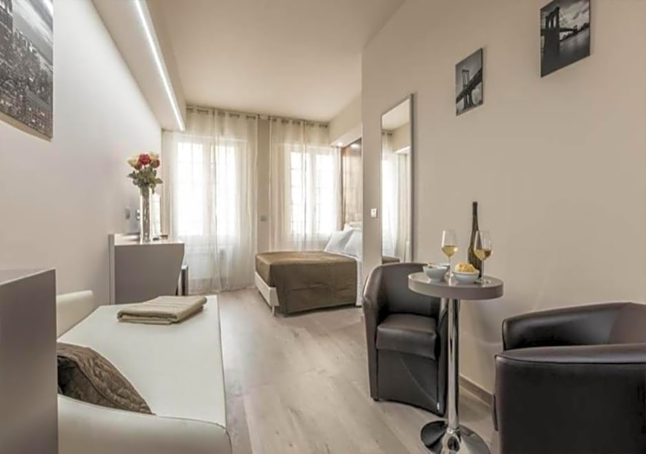 Astoria Deluxe rooms