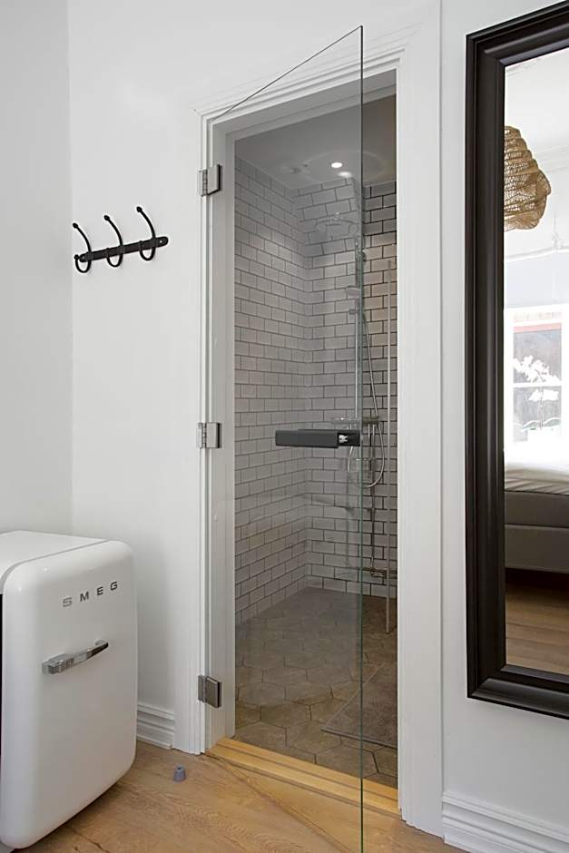 WOW, Föreningsgatan 9