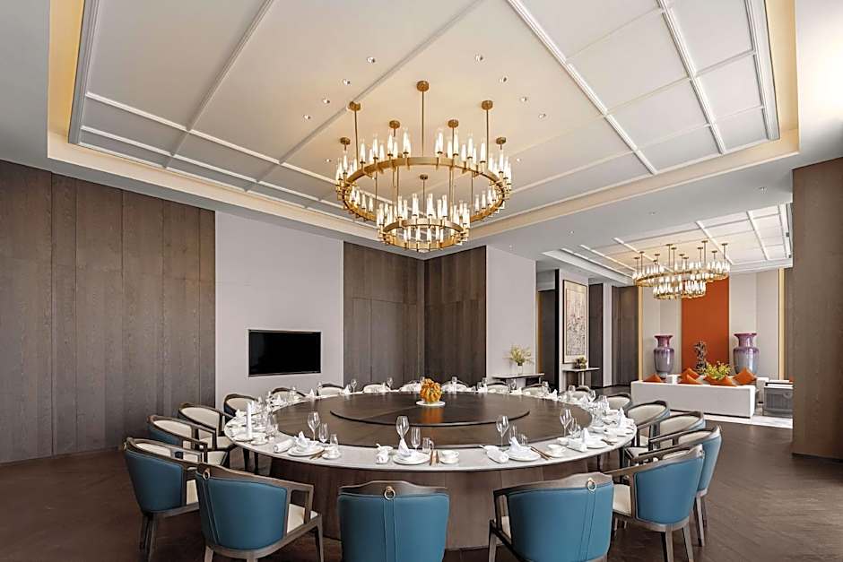 DoubleTree By Hilton Kaifeng