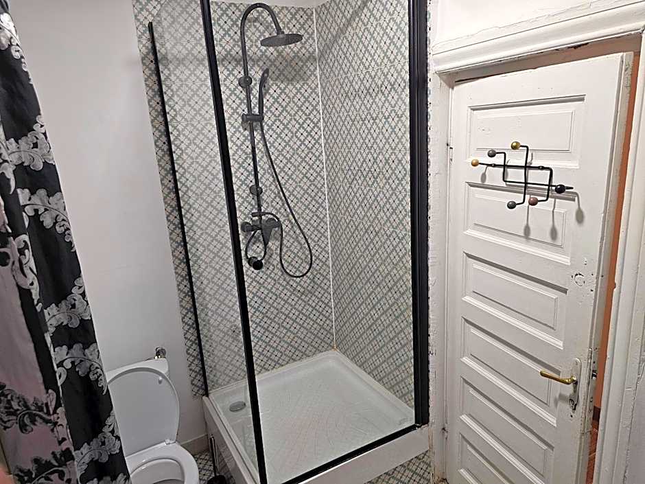 Private room at Ceausescu's place in Old City Unirii Square