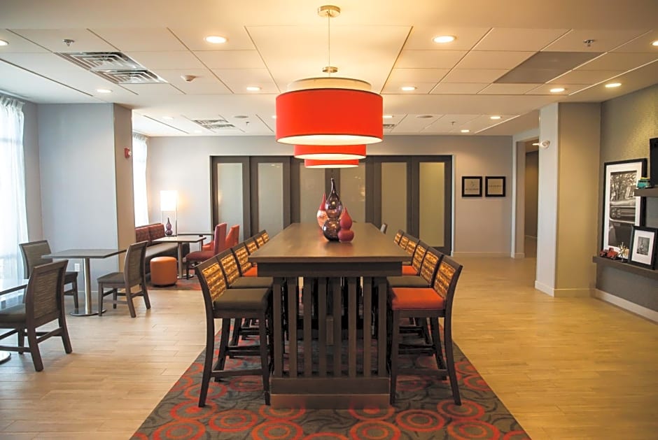 Hampton Inn-Pontiac