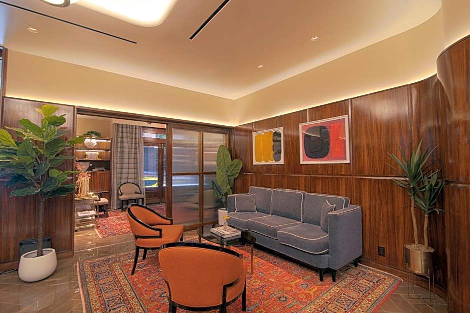 The Iroquois Hotel