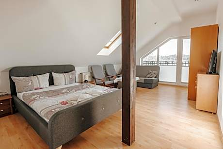 Classic Quadruple Room