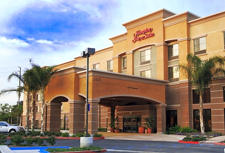 Hampton Inn By Hilton And Suites Seal Beach