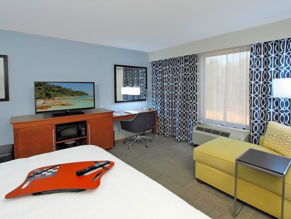 Photo 1 of 7 of 1 King Bed, Hearing/Mobility Accessible, Roll in Shower