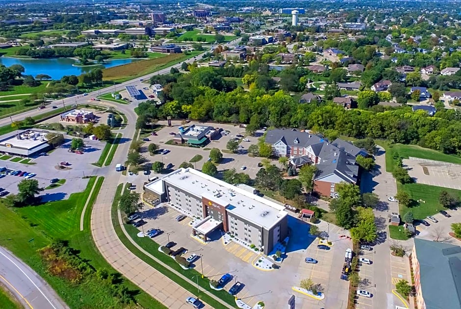 La Quinta Inn & Suites by Wyndham Des Moines West Clive