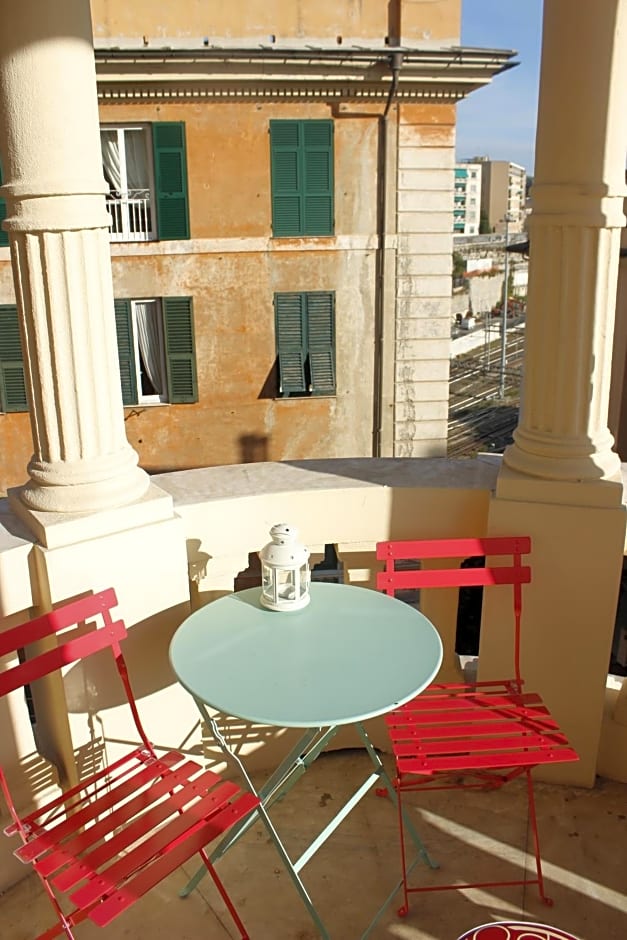 Victoria House Hostel