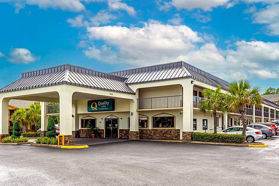 Photo 1 of 30 of Quality Inn Mobile West Tillmans Corner