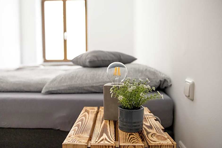 Apartments am Neuen Theater - Altstadt - Zentral - Küche - Wifi - Powered by Ko-Living