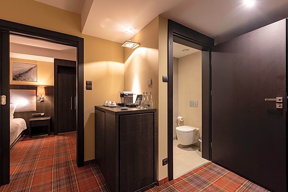 Bristol Art & Medical SPA