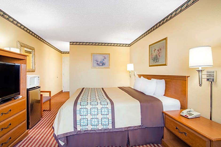 Days Inn by Wyndham St. George