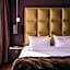 Roomers Frankfurt Central, Autograph Collection