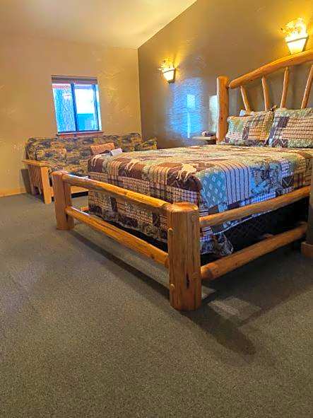 Nine Pines Motel