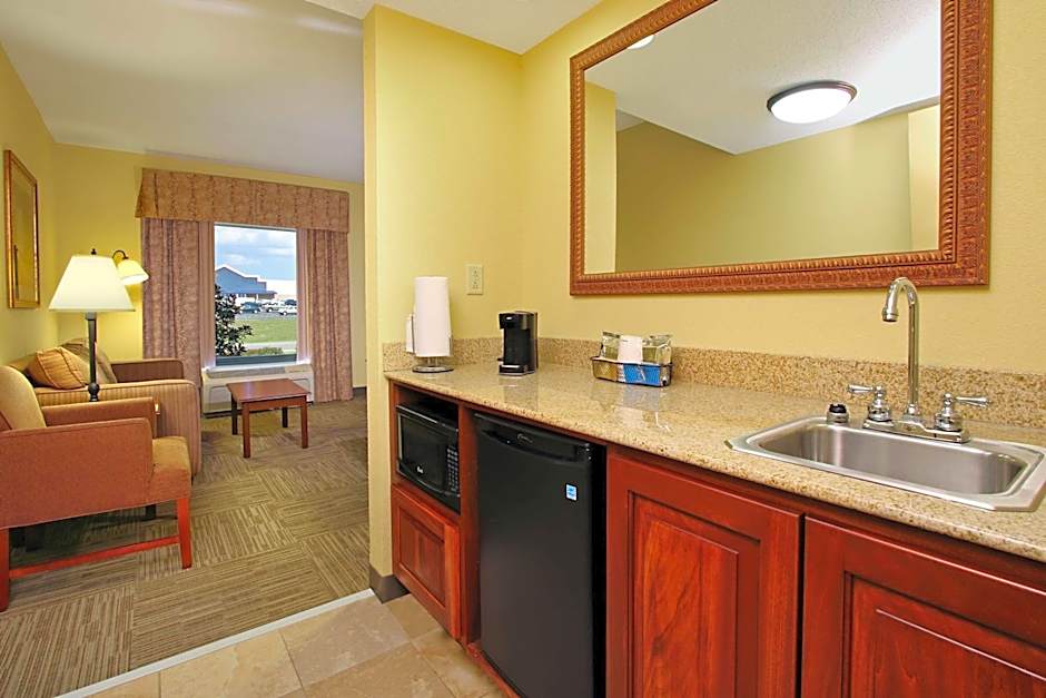 Hampton Inn By Hilton & Suites Madisonville