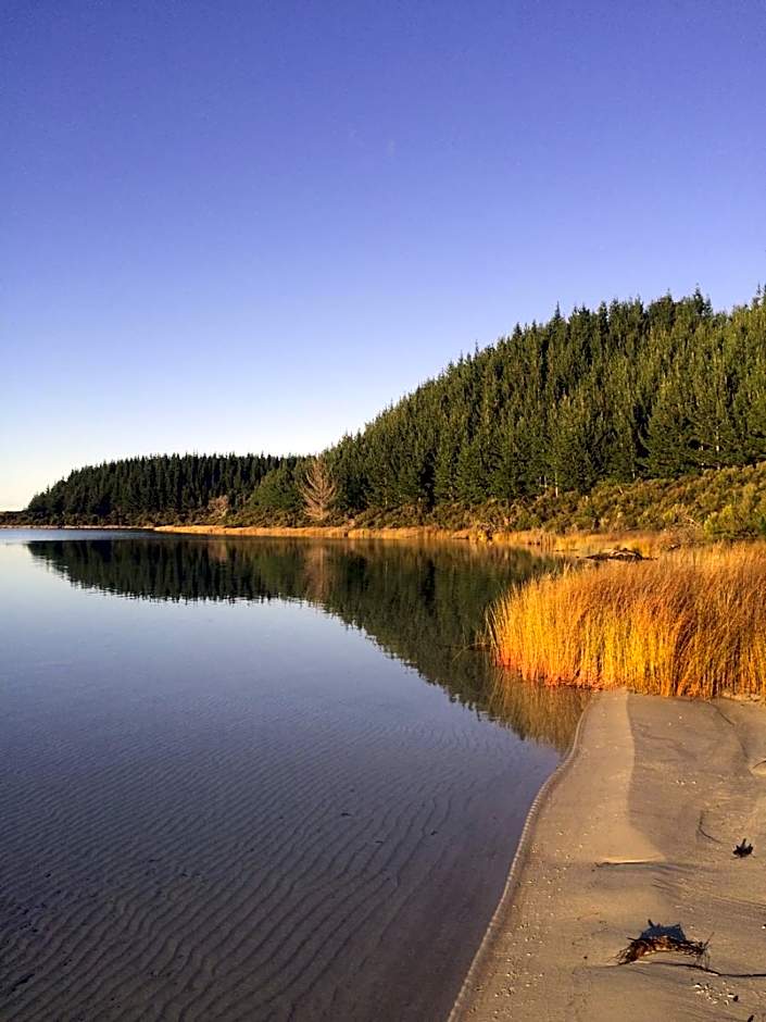 The Lakes - Kai Iwi Lakes Exclusive Retreat