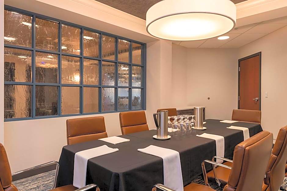 Hotel Canandaigua, Tapestry Collection by Hilton