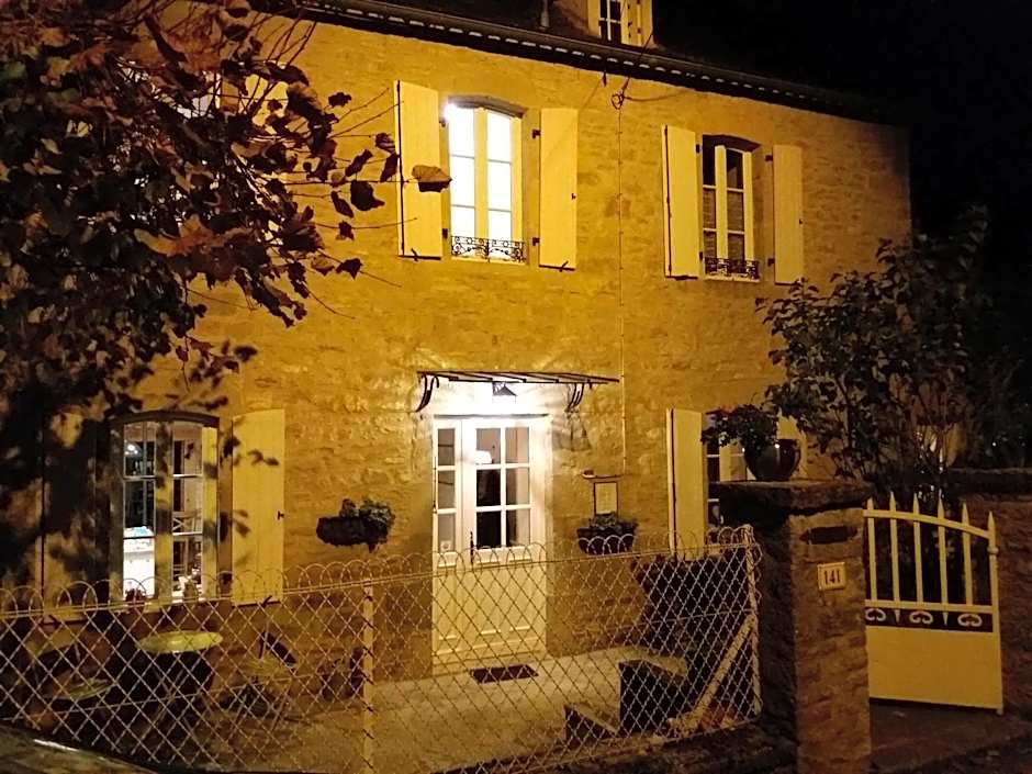 Les Trois Prunelles
