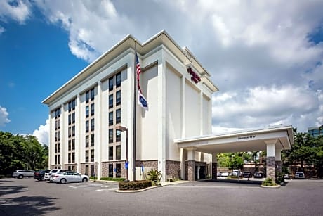 Hampton Inn By Hilton Tampa-International Airport/Westshore
