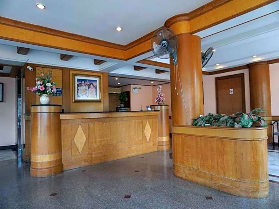 Tanaphat Hatyai Hotel