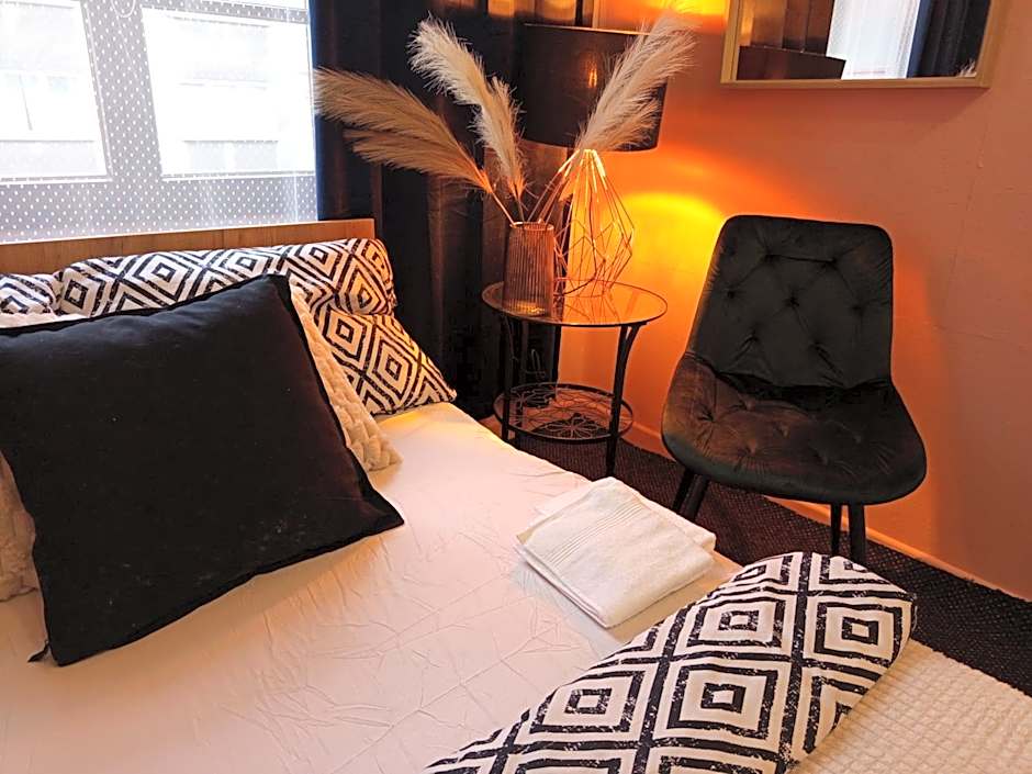 Rooms Center - dworzec PKP, rynek Wrocław