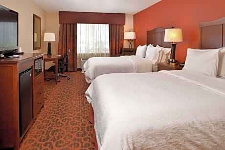 2 Queen Beds Nonsmoking