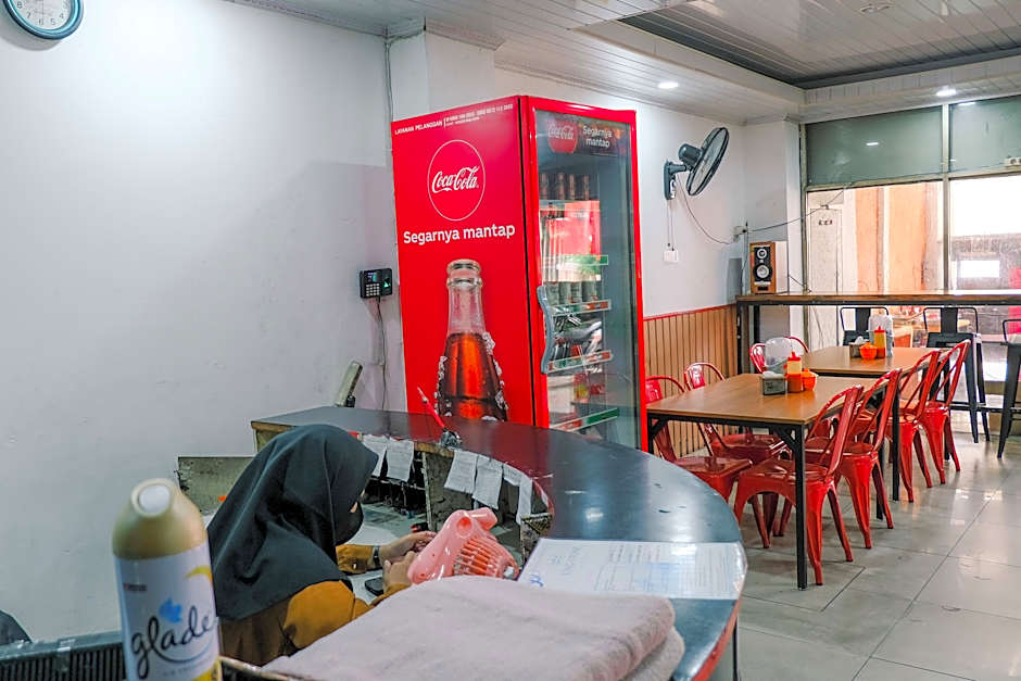 King Stone Hotel by ZUZU